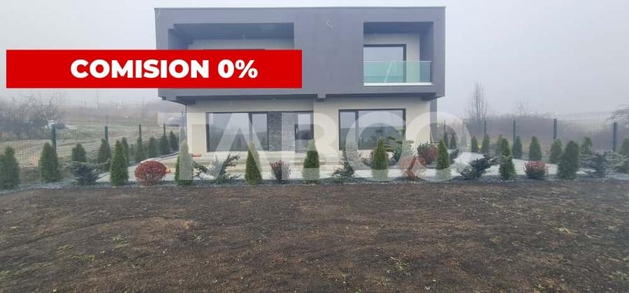 Casă individuală cu 4 camere cu Garaj în Piața Cluj