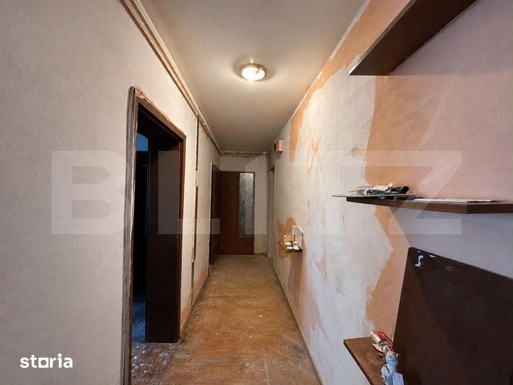 Apartament cu 3 camere semidecomandat în Cetate — fotografia 3