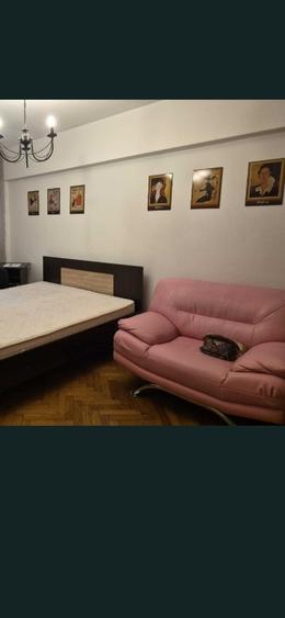 Garsonieră decomandată în Gării