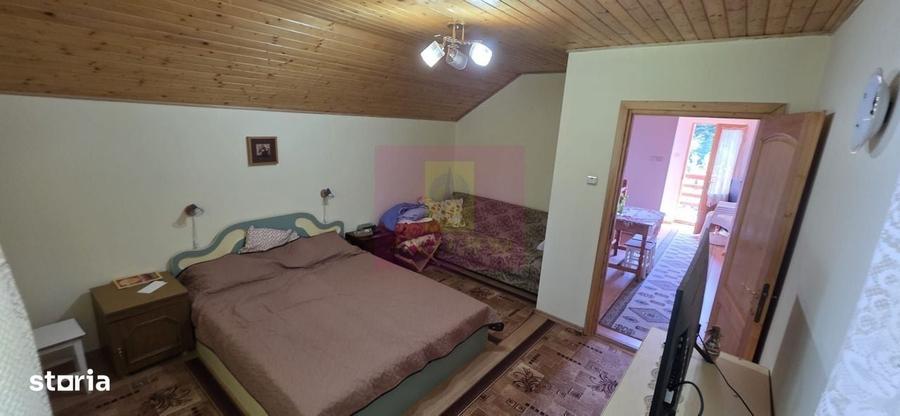 Casă cu 4 camere în Central