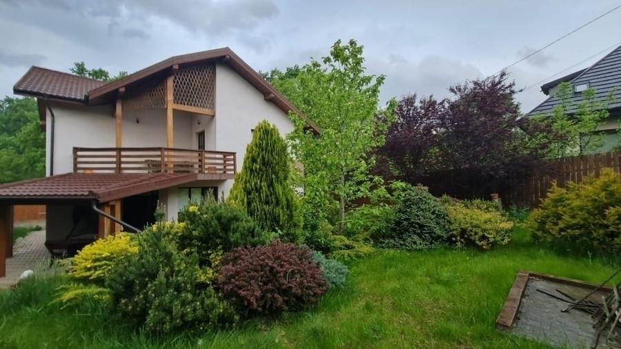 Casă individuală cu 5 camere în Pietrărie