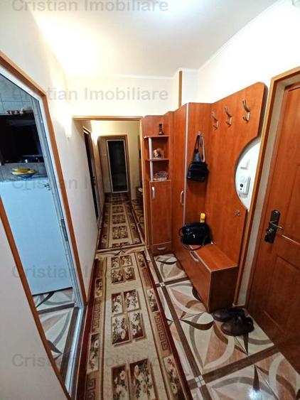Apartament cu 3 camere decomandat în Plantelor