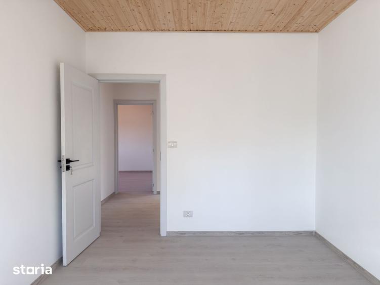 Casă cu 7 camere cu Teren 2800 Mp în Șagu