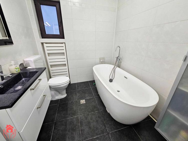 Apartament cu 4 camere semidecomandat, mobilat în Domenii