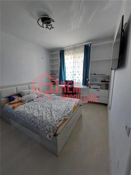 Apartament cu 2 camere decomandat în Fundeni