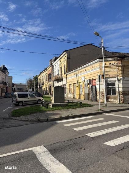 Spațiu comercial, de 38 mp, în Central
