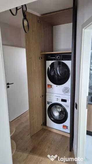 Apartament cu 3 camere semidecomandat, mobilat în Colentina