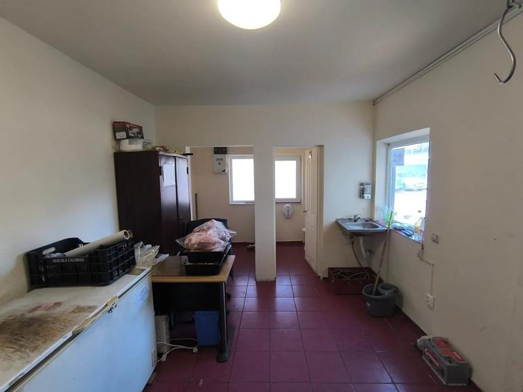 Spațiu industrial, de 50 mp, în Pescărie