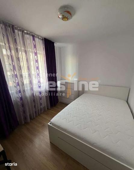 Apartament cu 2 camere decomandat în Tractorul