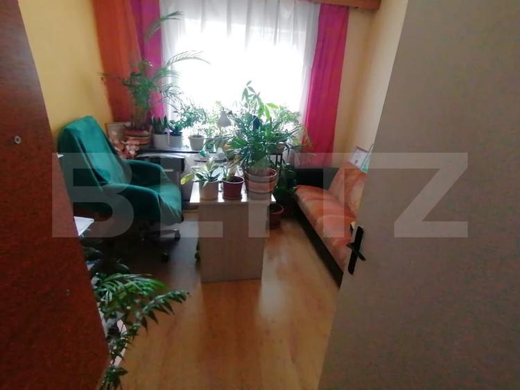 Apartament cu 4 camere decomandat în George Enescu
