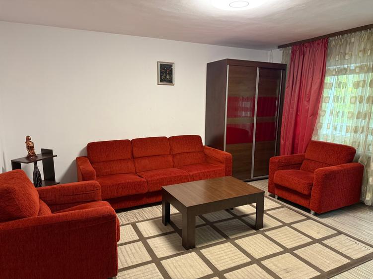 Apartament cu 3 camere în Vitan Mall