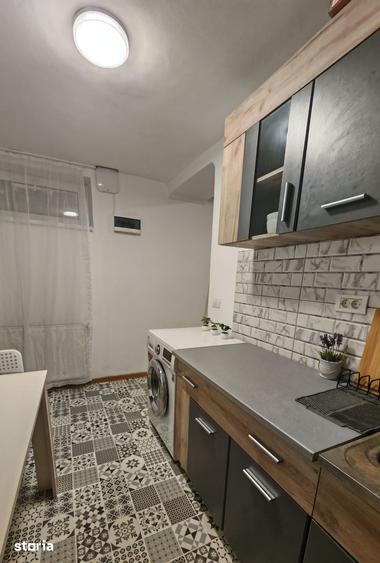 Apartament cu 2 camere semidecomandat în Tractorul
