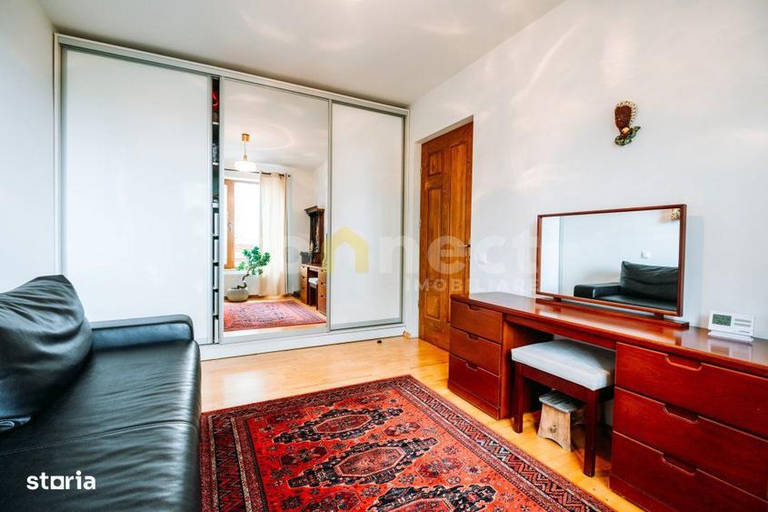 Casă cu 5 camere cu Teren 237 Mp în Făget