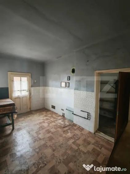 Casă cu 2 camere cu Teren 660 Mp în Mihai Viteazu