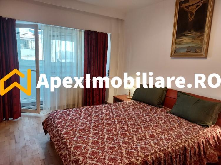Apartament cu 3 camere decomandat, mobilat în Decebal