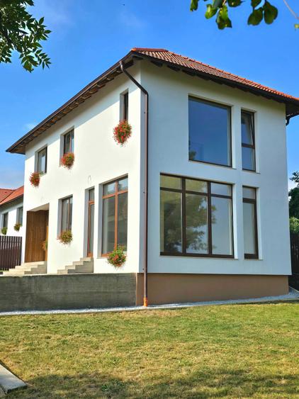 Casă cu 4 camere în Gheorghieni