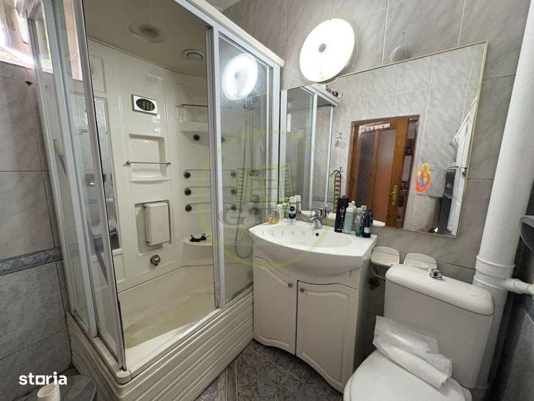 Casă cu 4 camere cu Teren 490 Mp în Valea Rosie