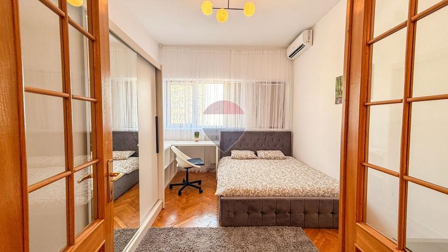 Apartament cu 3 camere decomandat, mobilat în Universitate