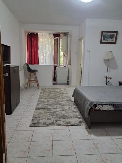 Ofer spre inchiriere garsoniera, Strada Pietatii (langa Sala Polivalenta), parter ,pret 1000 lei - 1