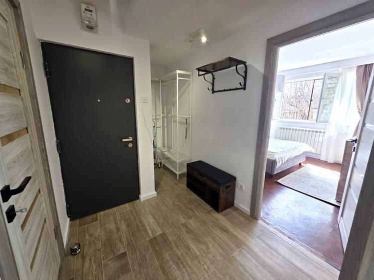 Apartament cu 2 camere decomandat, mobilat în Eroii Revoluției