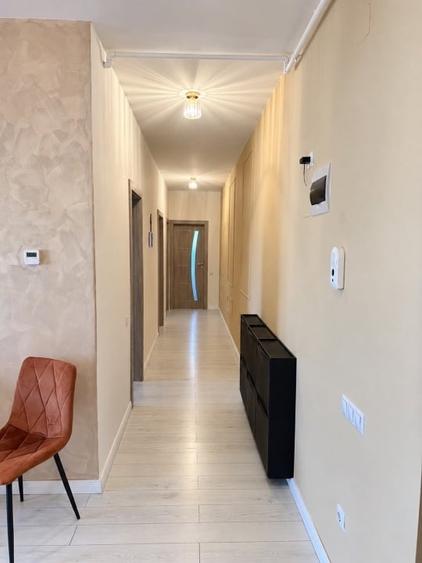Apartament cu 3 camere decomandat, mobilat în Central