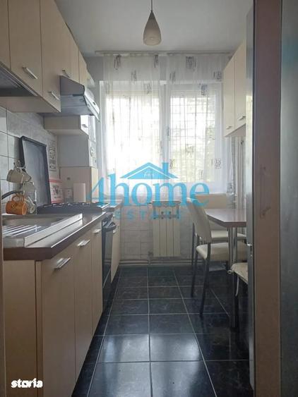 Apartament cu 3 camere semidecomandat, mobilat în Dristor