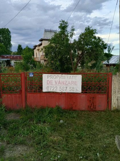 Casă cu Teren 1000 Mp în Central