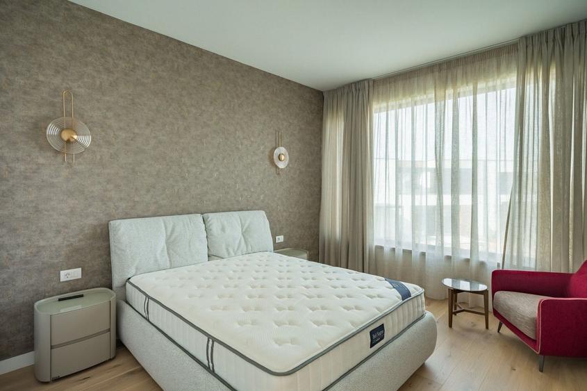 Duplex cu 4 camere cu Piscina în Tunari