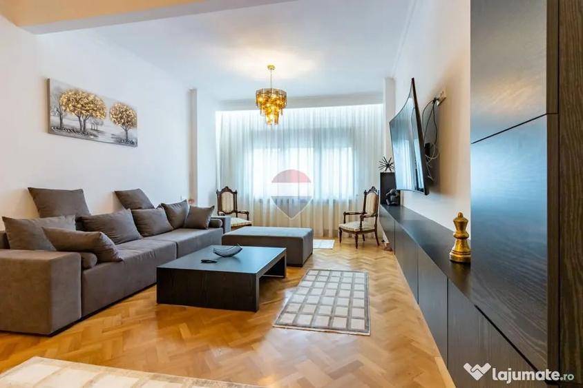 Apartament cu 4 camere semidecomandat în Foișorul de Foc
