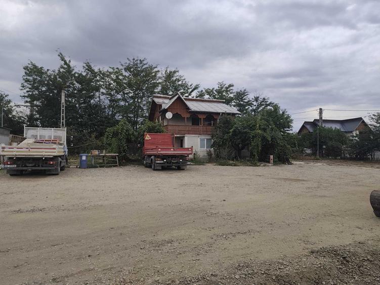 Casă cu 4 camere în Central