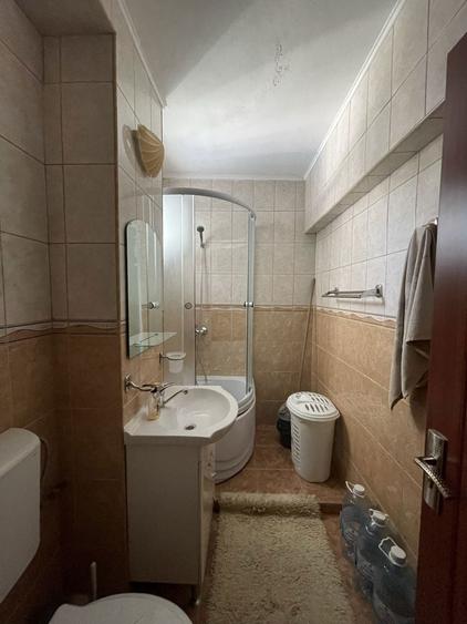 Apartament cu 2 camere semidecomandat în Dărmănești
