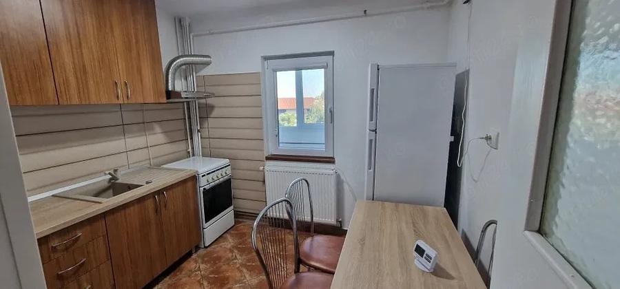 Apartament cu 2 camere semidecomandat în Micălaca