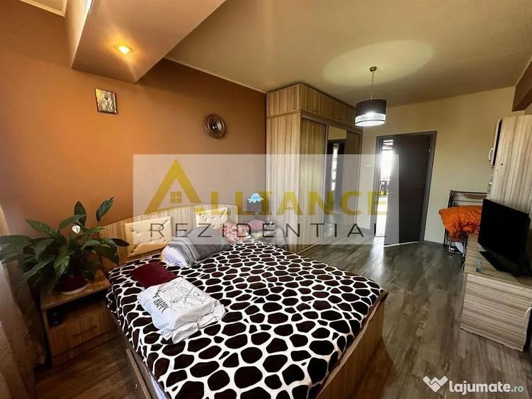 Apartament cu 3 camere decomandat în Berceni