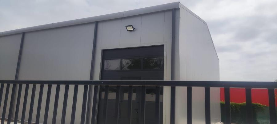 Spațiu industrial, de 270 mp, în Exterior Sud