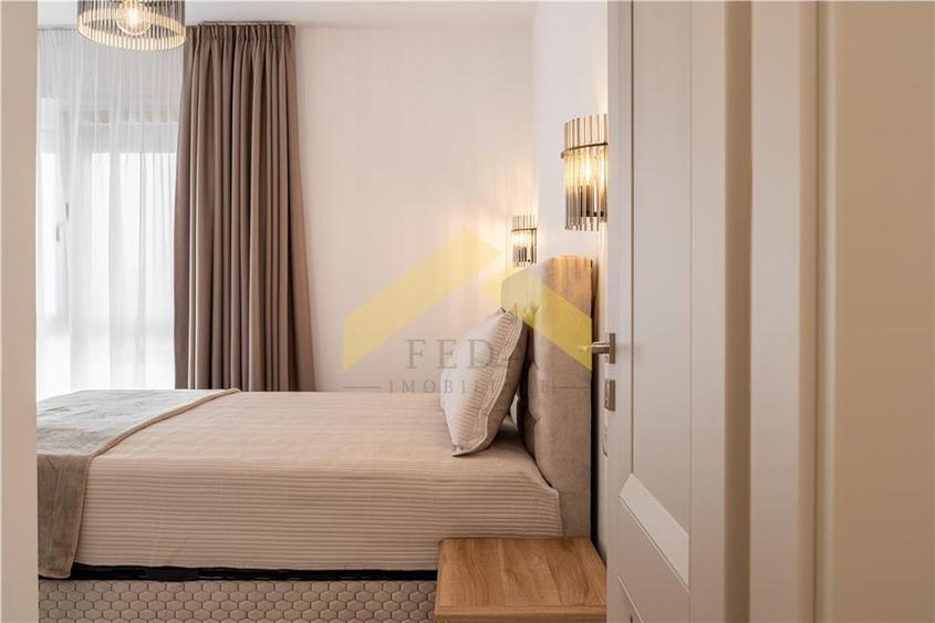 Apartament cu 3 camere semidecomandat, mobilat în UTA