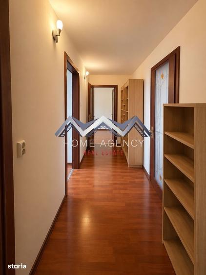 Apartament cu 4 camere decomandat în Ultracentral
