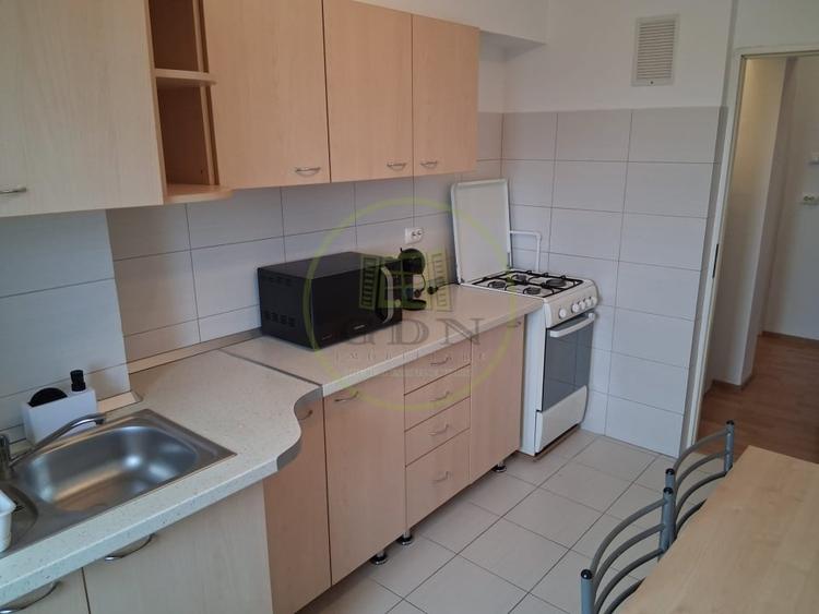 Apartament cu 2 camere decomandat, mobilat în Zorilor