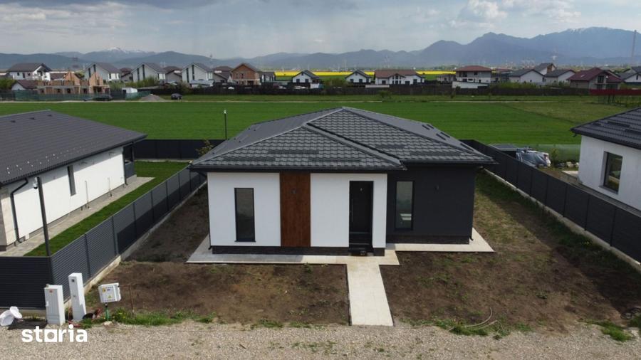 Casă cu 4 camere cu Teren 500 Mp în Central