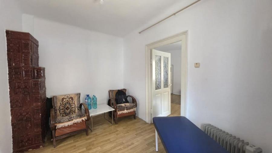 Casă cu 2 camere cu Teren 150 Mp în Iancului