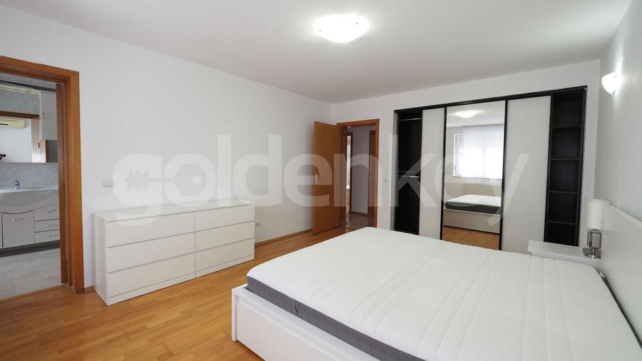 Duplex cu 4 camere cu Canalizare în Iancu Nicolae