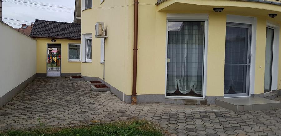 Duplex cu 4 camere cu Canalizare în Trei Stejari