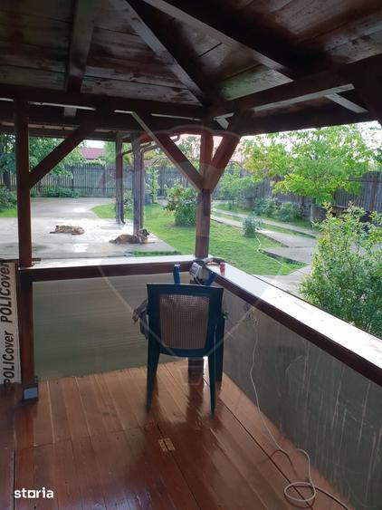 Casă cu 7 camere decomandat cu Teren 1461 Mp în Brănești
