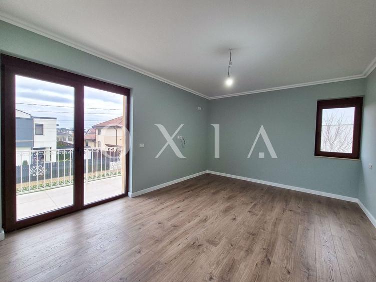 Duplex cu 5 camere cu Canalizare în Dumbrăvița