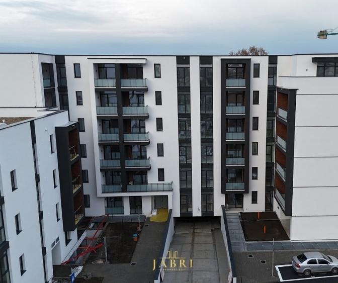 Apartament cu 2 camere decomandat în Aradului