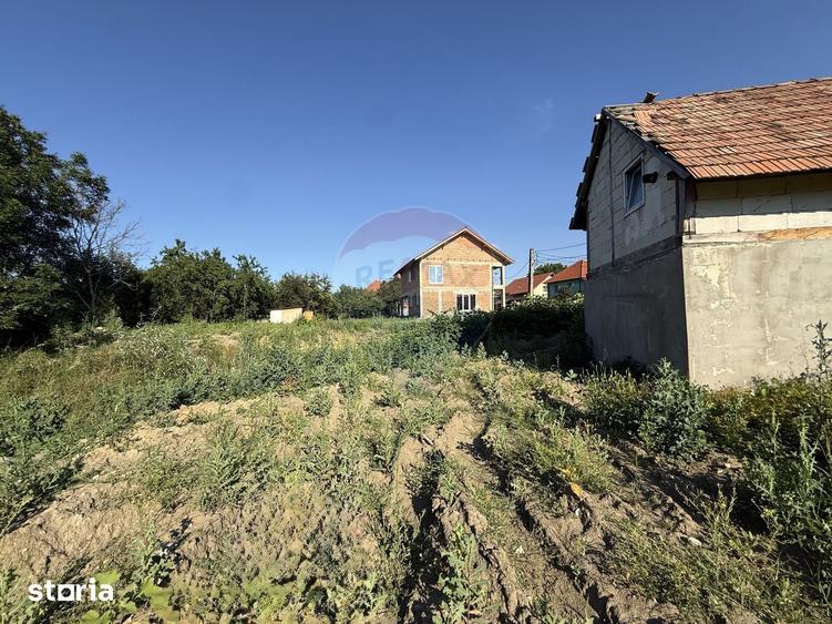 COMISION 0% Teren intravilan 742 mp cu construc?ie | Gheorghieni - 2