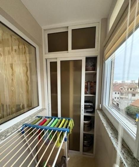 Apartament cu 4 camere decomandat, mobilat în Casa de Cultură