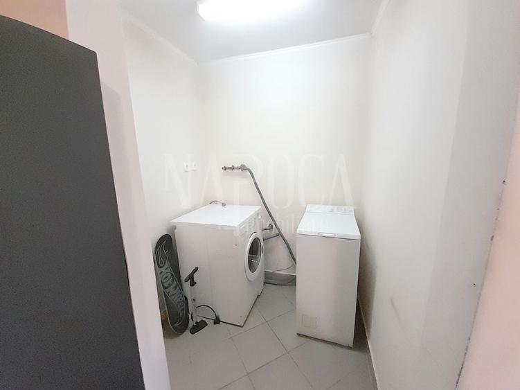 Casă individuală cu 6 camere cu Canalizare în Sânmartin