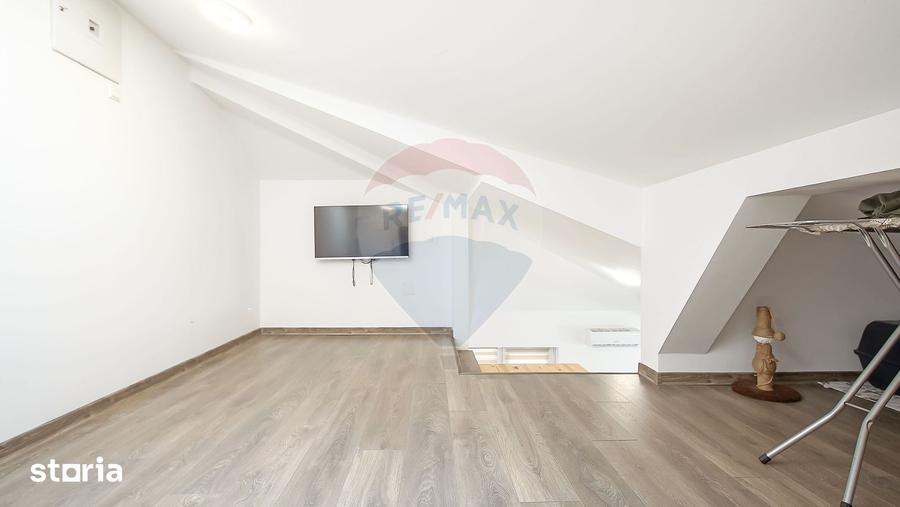 Apartament cu 3 camere, mobilat în Tractorul