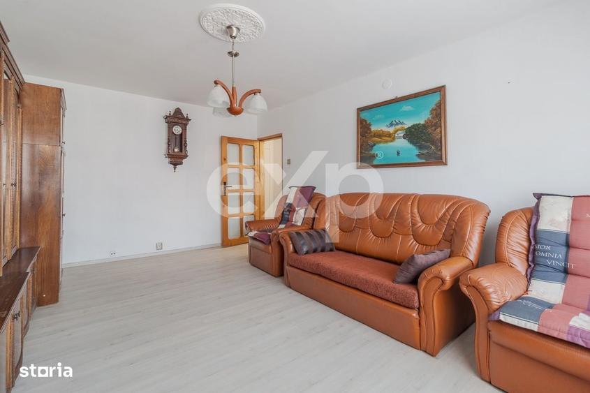 Apartament cu 3 camere decomandat în Lotus