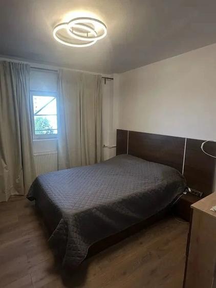 Apartament renovat complet // utilat // decomandat// vedere panoramica - 6